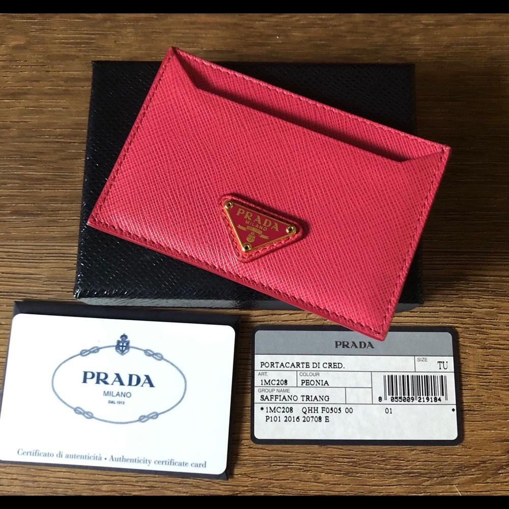 PRADA-AUTHENTIC NWT Fuchsia Card Holder